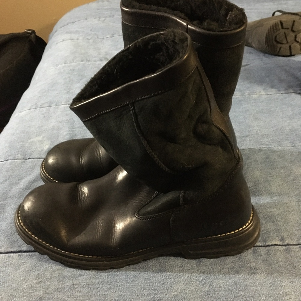 UGGS pull on black boots, leather lowers and suede uppers